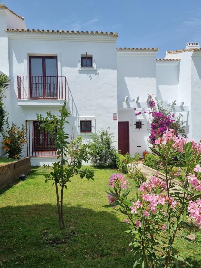Casita Nuestra Βίλα Alcaidesa Εξωτερικό φωτογραφία