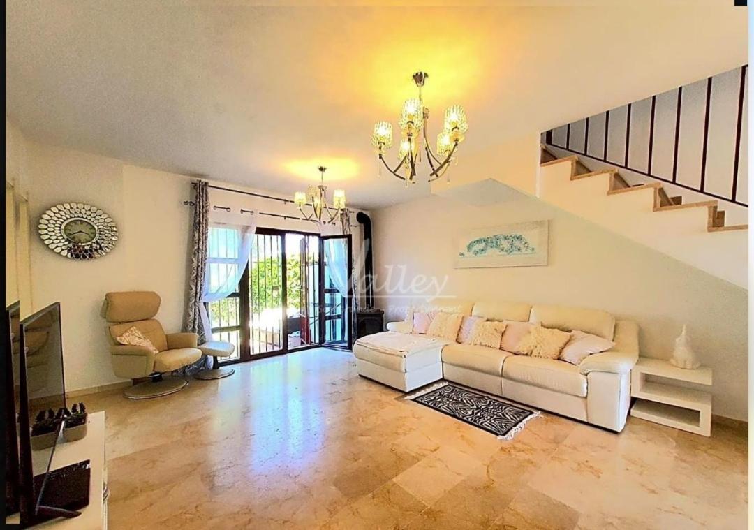 Casita Nuestra Βίλα Alcaidesa Εξωτερικό φωτογραφία